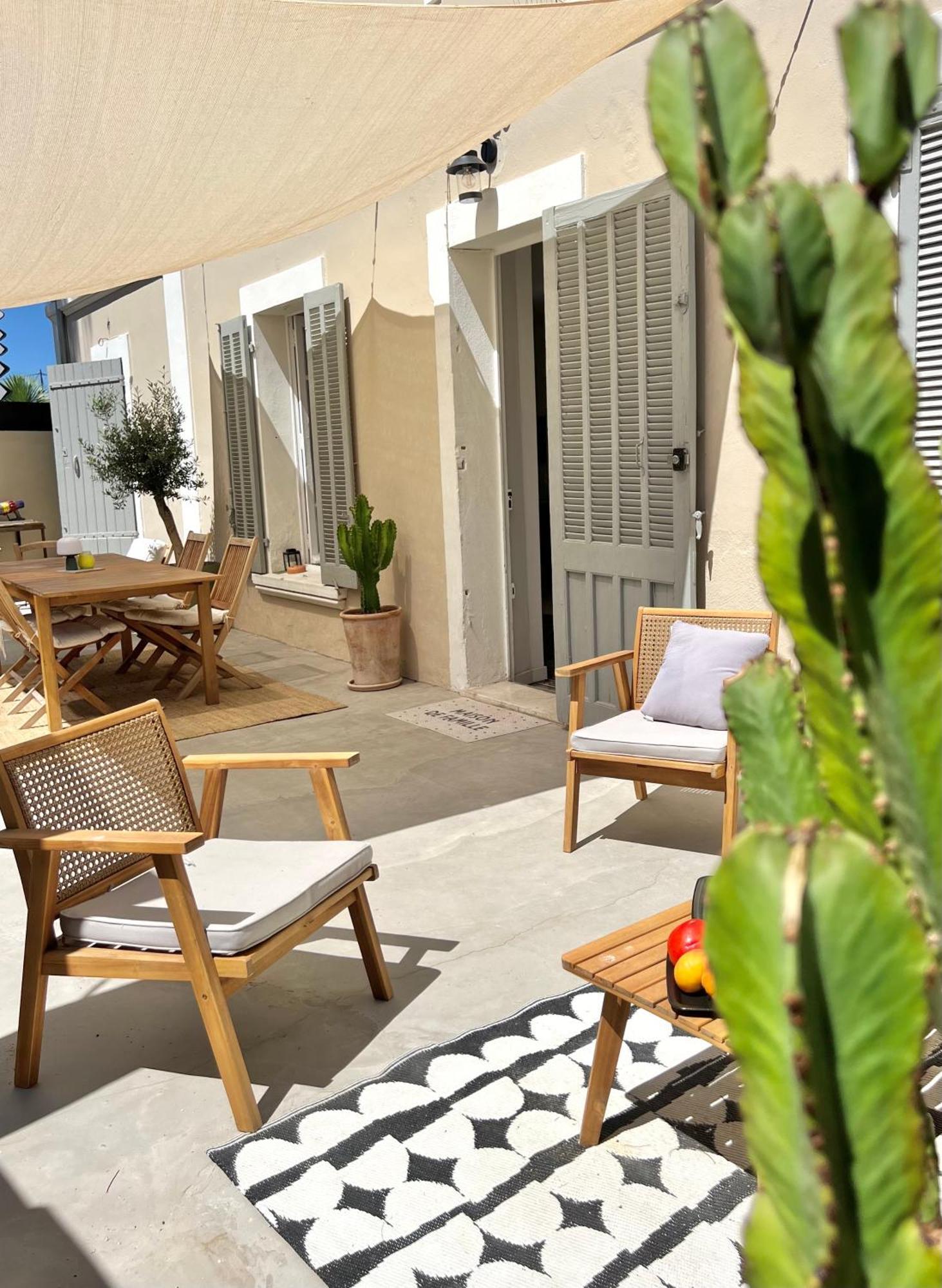 Casa Andrea Appartement Tout A Pied Avec Grand Jardin サナリー・シュル・メール エクステリア 写真